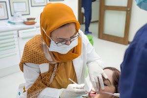 Rahman and Rahman Dental Surgeons Packages Mall place picture